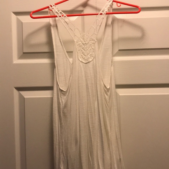 🌸Gorgeous Cream Tank Top🌸 - Picture 3 of 4